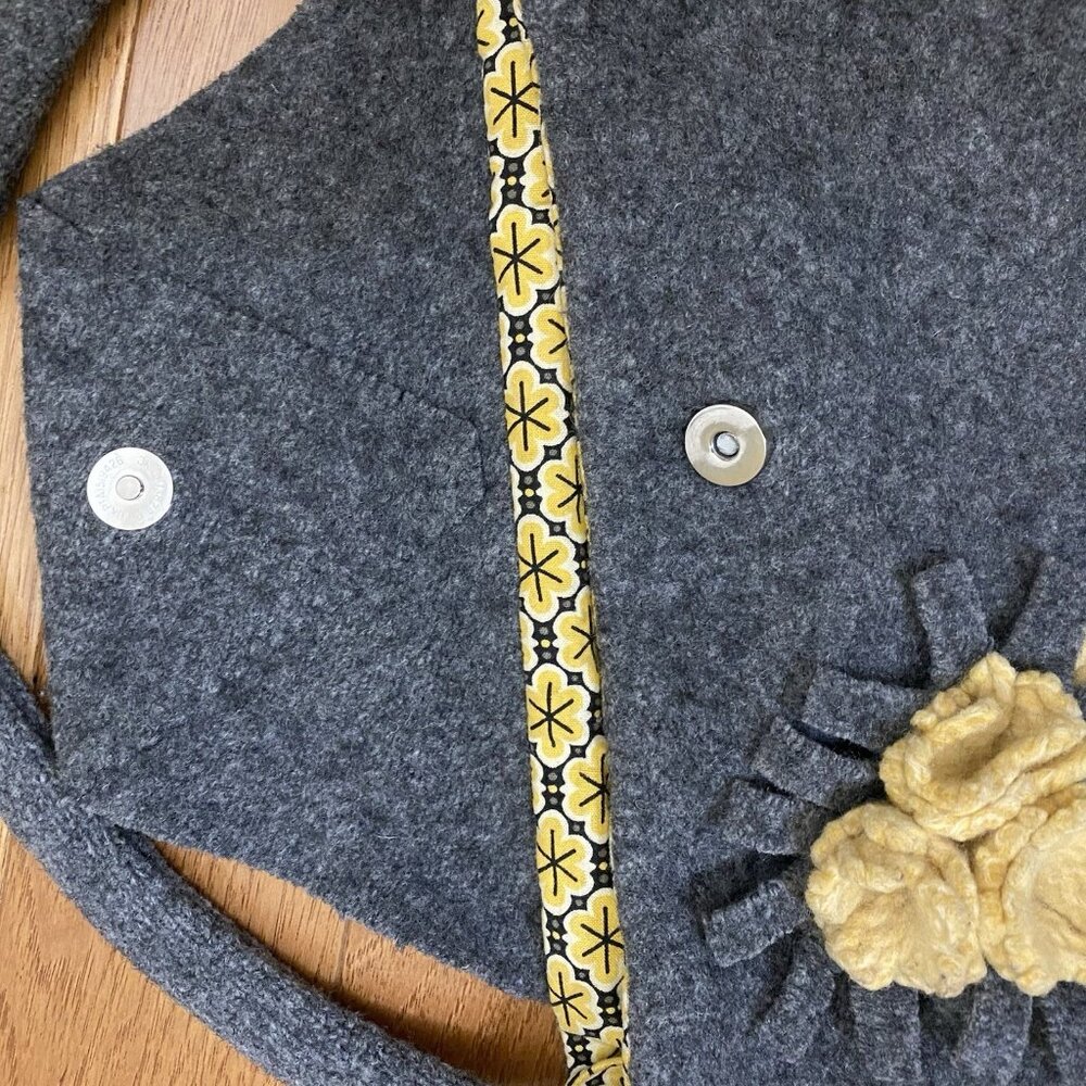 Handmade Felted Wool Shoulder Bag Gray Yellow Floral Lining Cottagecore Purse - Picture 4 of 6